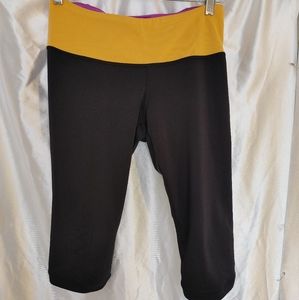 New Balance Capri workout leggings small
